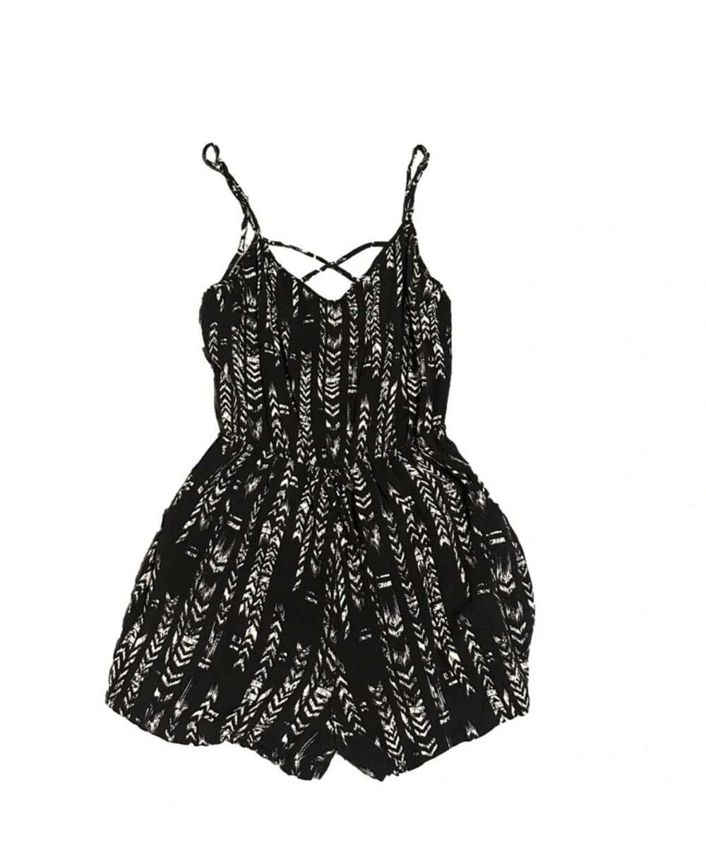 Papaya Black and White Tribal Print Crisscross Back Romper Size L
